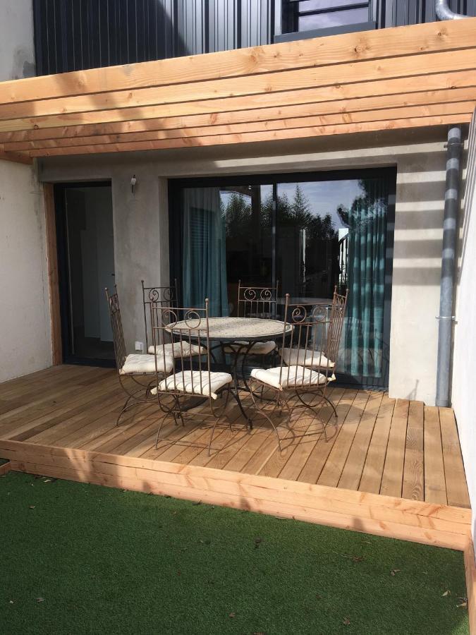 Duplex Independant Avec Acces Piscine *